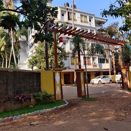 Luxury 2Bhk Apartment Near Calangute Baga Beach With Pool ภายนอก รูปภาพ