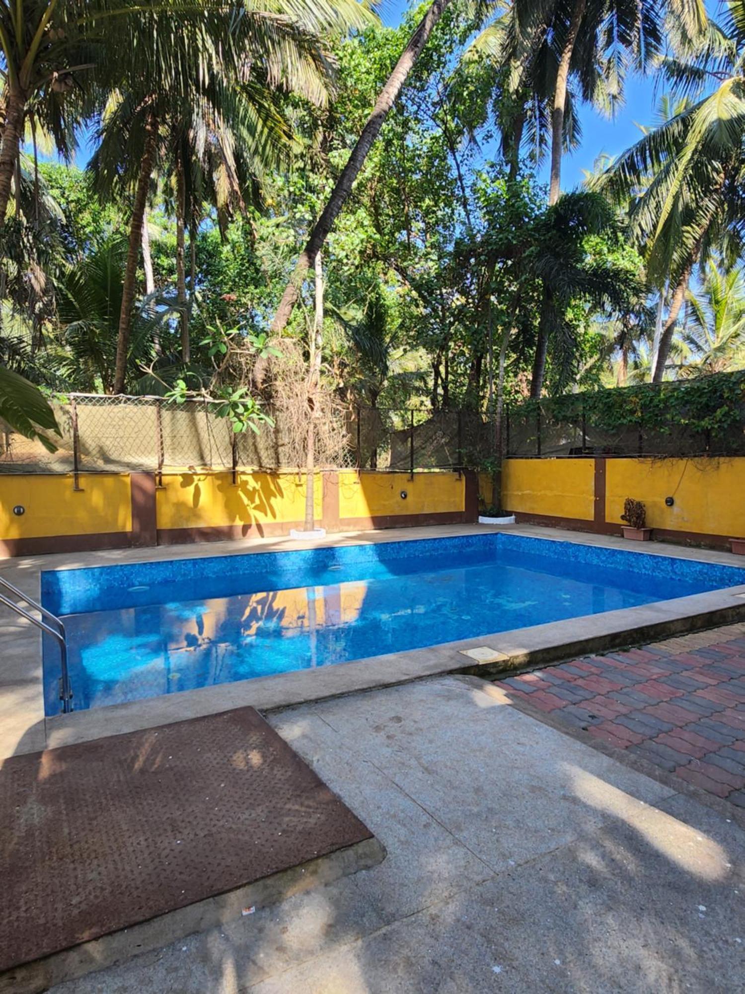 Luxury 2Bhk Apartment Near Calangute Baga Beach With Pool ภายนอก รูปภาพ